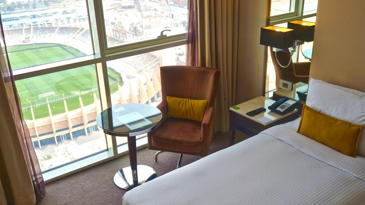 Centro Al Manhal By Rotana Hotel Абу Даби Екстериор снимка