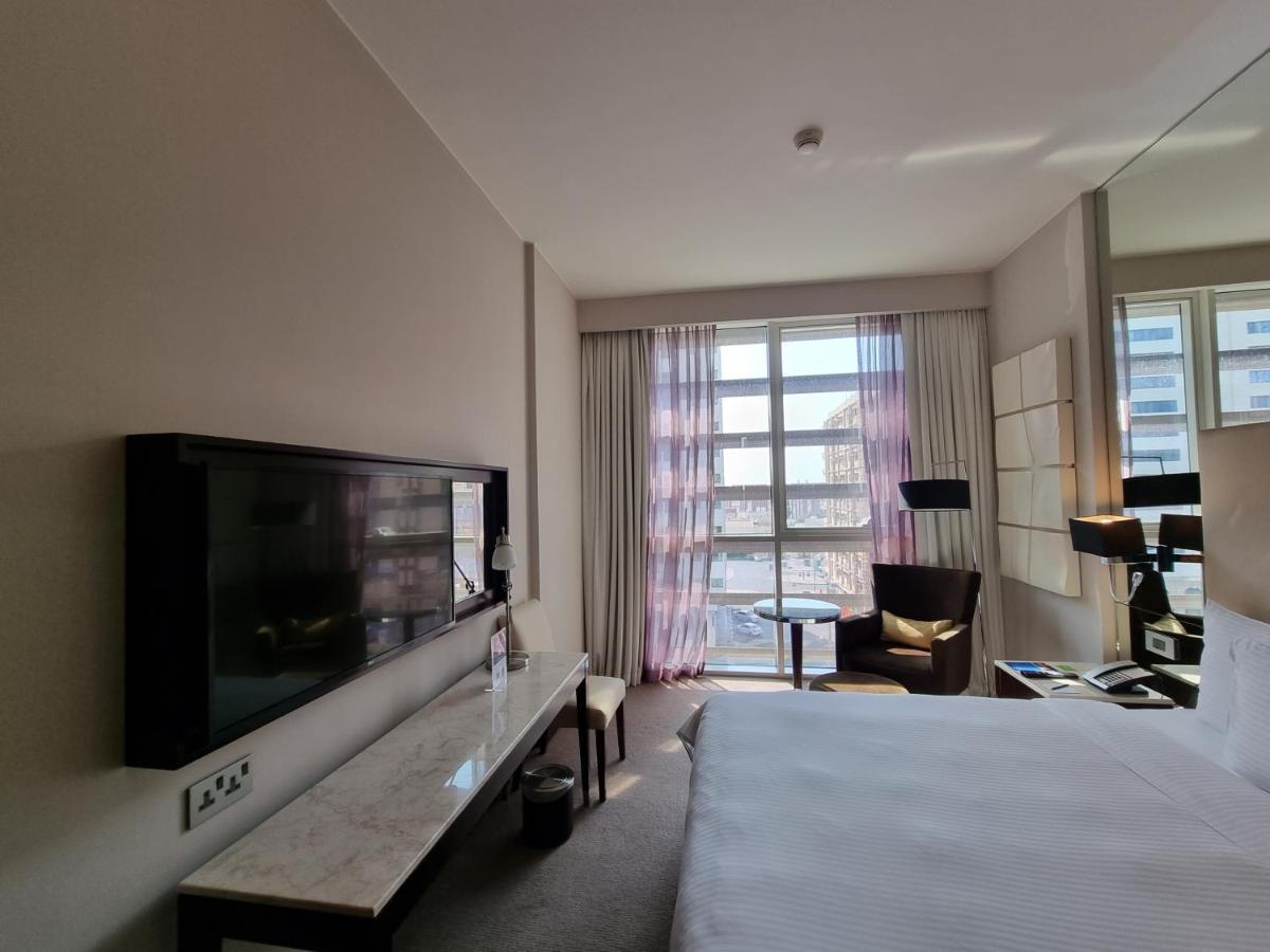 Centro Al Manhal By Rotana Hotel Абу Даби Екстериор снимка